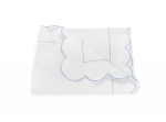 Butterfield Blue & White King Duvet Cover 92\ Width x 104\ Length

Machine wash warm. Do not use bleach or fabric softener. Tumble dry low heat. Iron as needed.